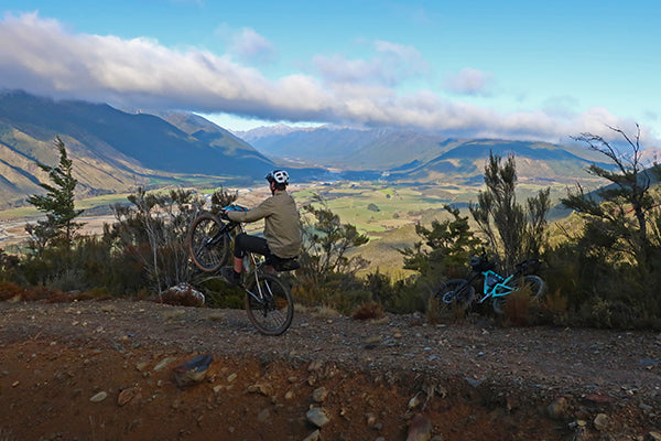 Diggle getting a wheel up down red hills hut track