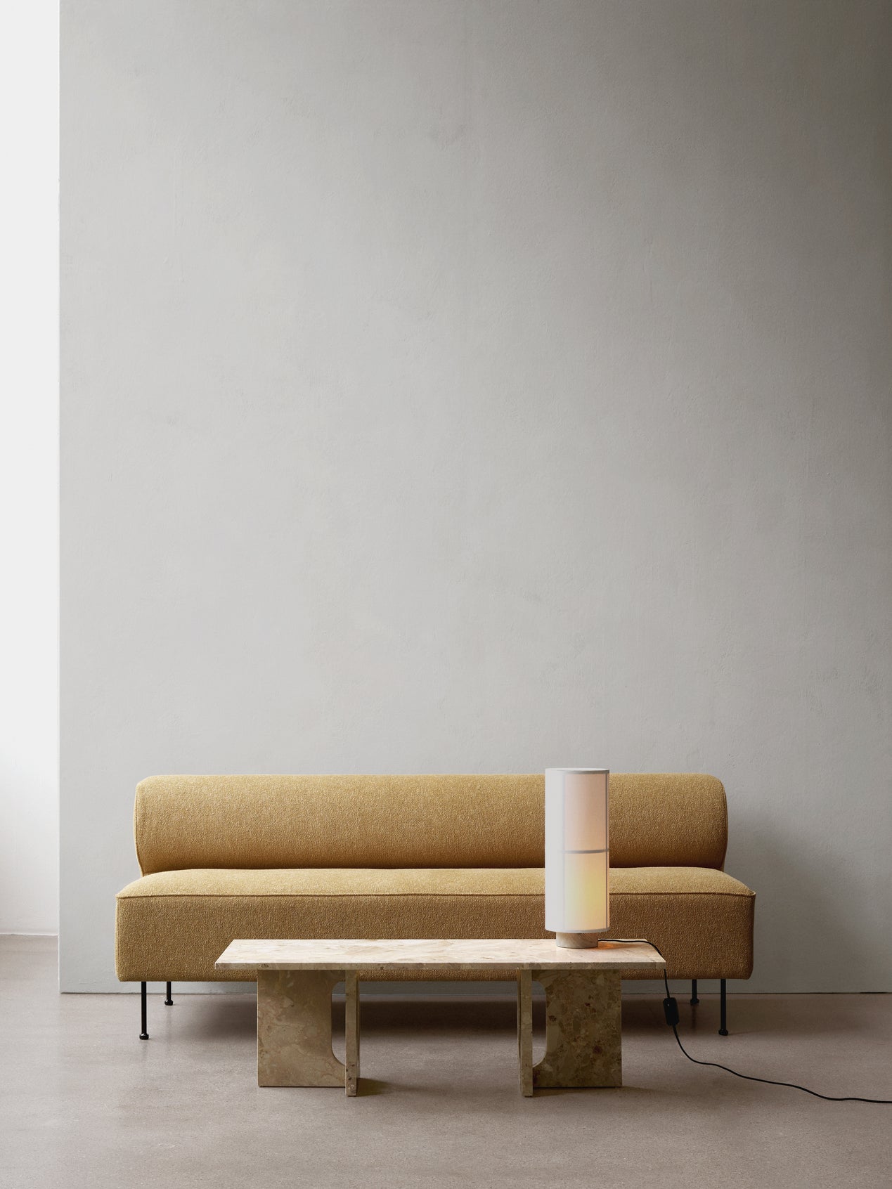 Menu Androgyne Lounge Table