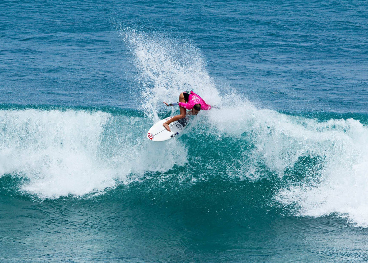 Georgia Wederell competitive surfing