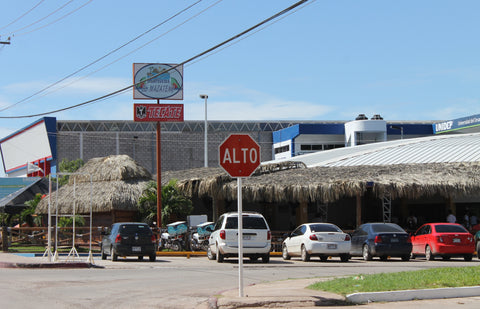 Alto y Mariscos El Mazateño