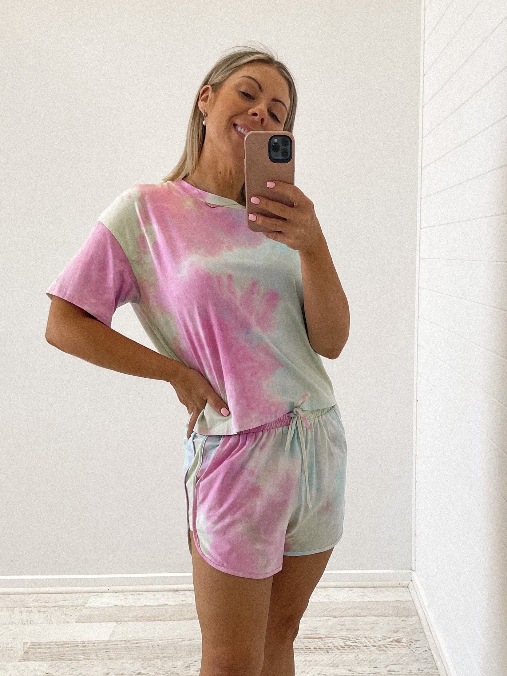 Neon Shorts Rainbow