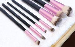 lay-flat-to-dry-makeup-brushes-clean-technique