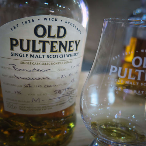 Bottle and glass of Old Pulteney whisky