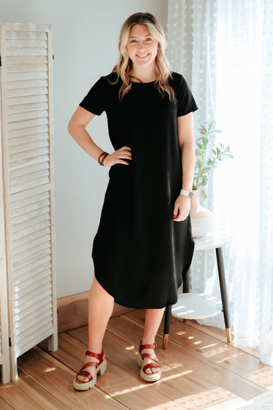 Women’s short sleeve midi dress mittoshop black