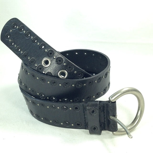 3 Great DIY Jewelry Pieces That You'll Love Wearing! studded leather belt