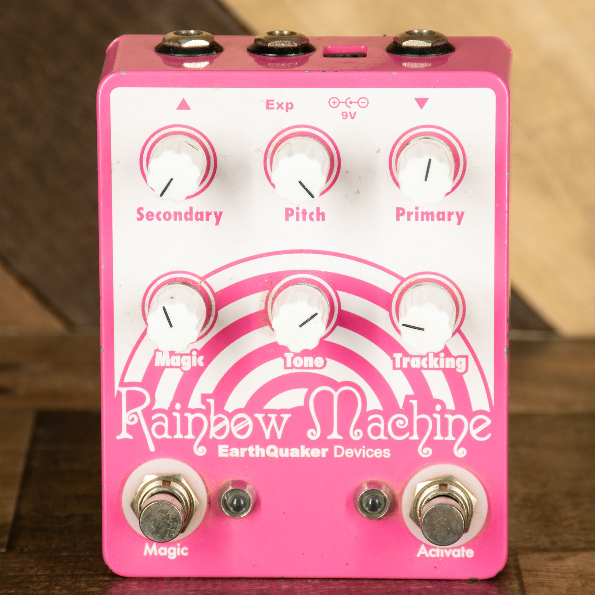 Earthquaker Rainbow Machine Polyphonic Pitch Mesmerizer Effect Pedal -