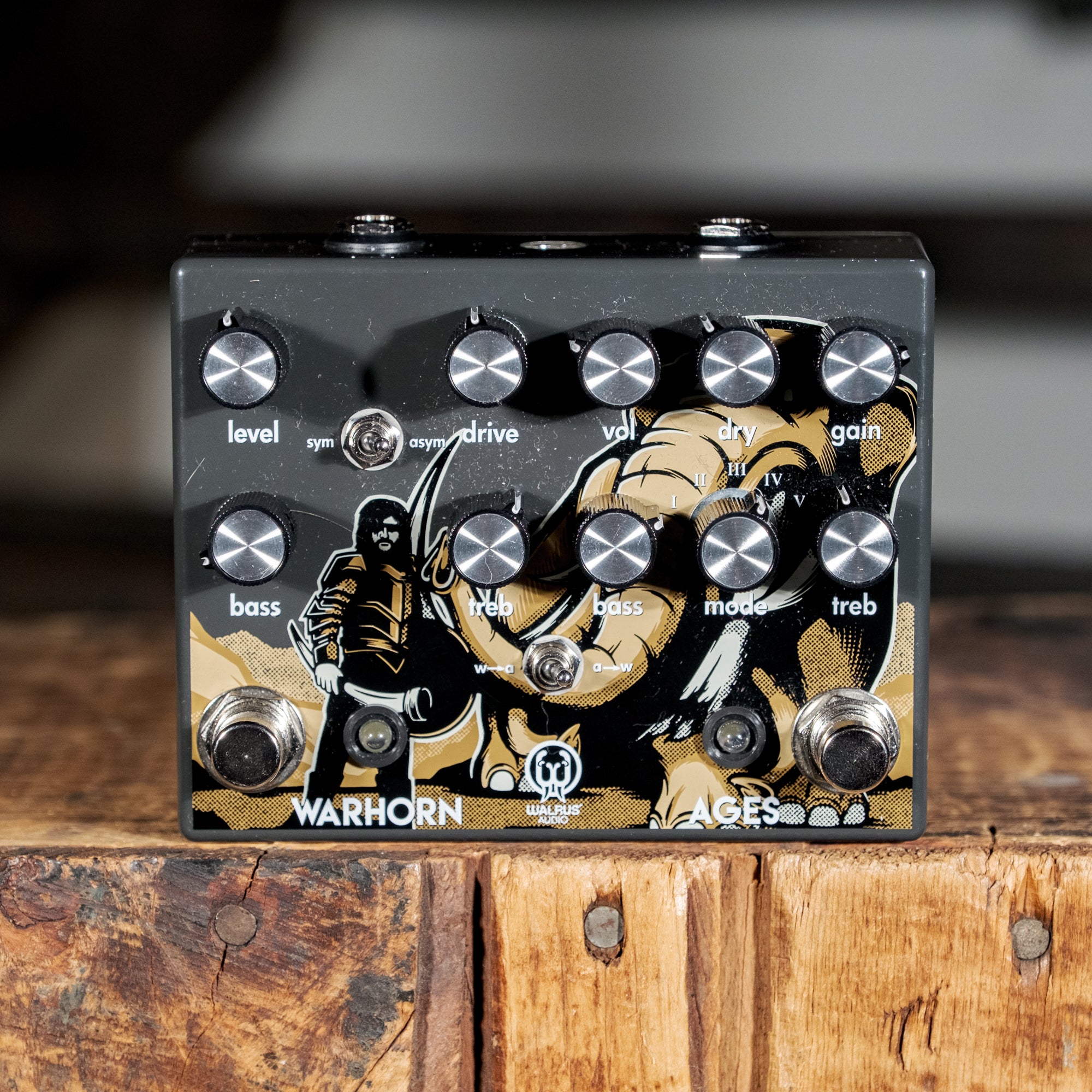 walrus audio ages warhorn