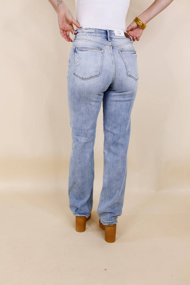 Judy Blue | Invitation Only Destroy Knee Dad Jeans in Light Wash