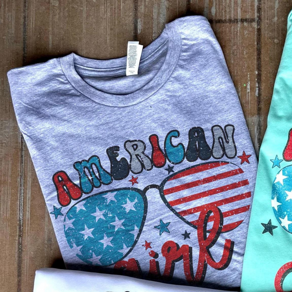 Online Exclusive | American Girl with Stars and Glasses Graphic Tee in Gray