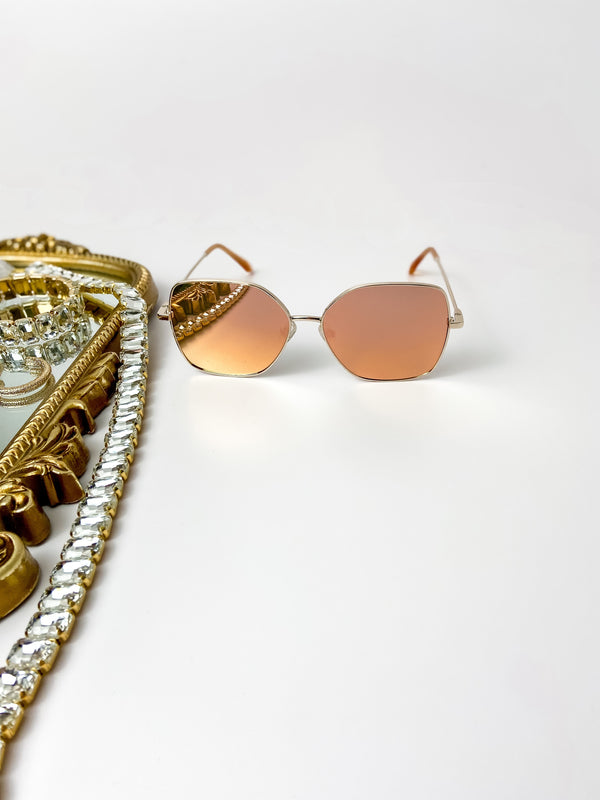 DIFF | Iris Peach Mirror Sunglasses in Gold Tone