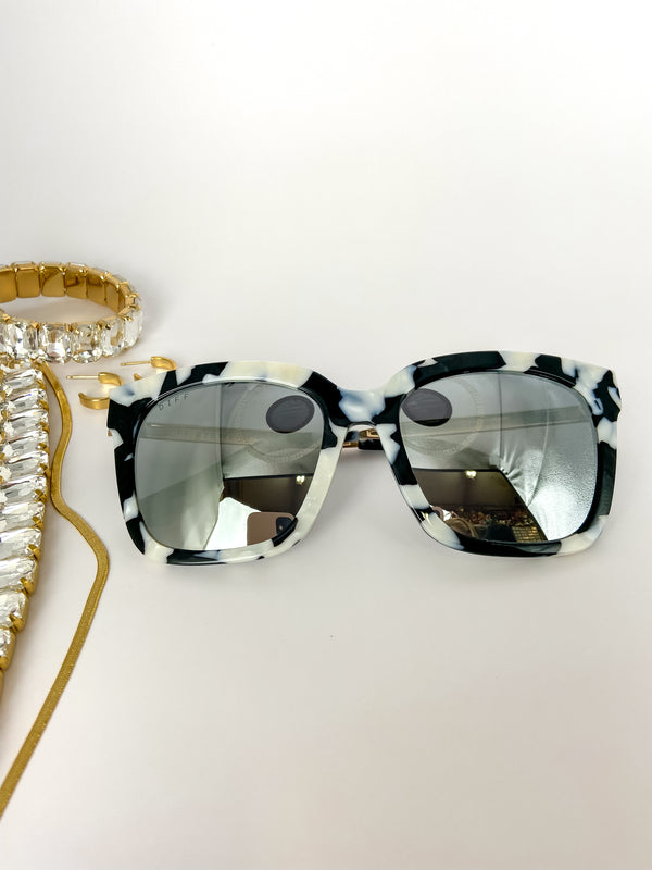 DIFF | Bella Polarized Grey Mirror Lens Sunglasses in Rich Hide