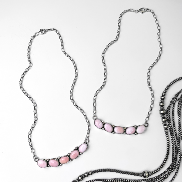 Jude Candeleria | Zuni Handmade Five Stone Pink Conch Freeform Bar Necklace