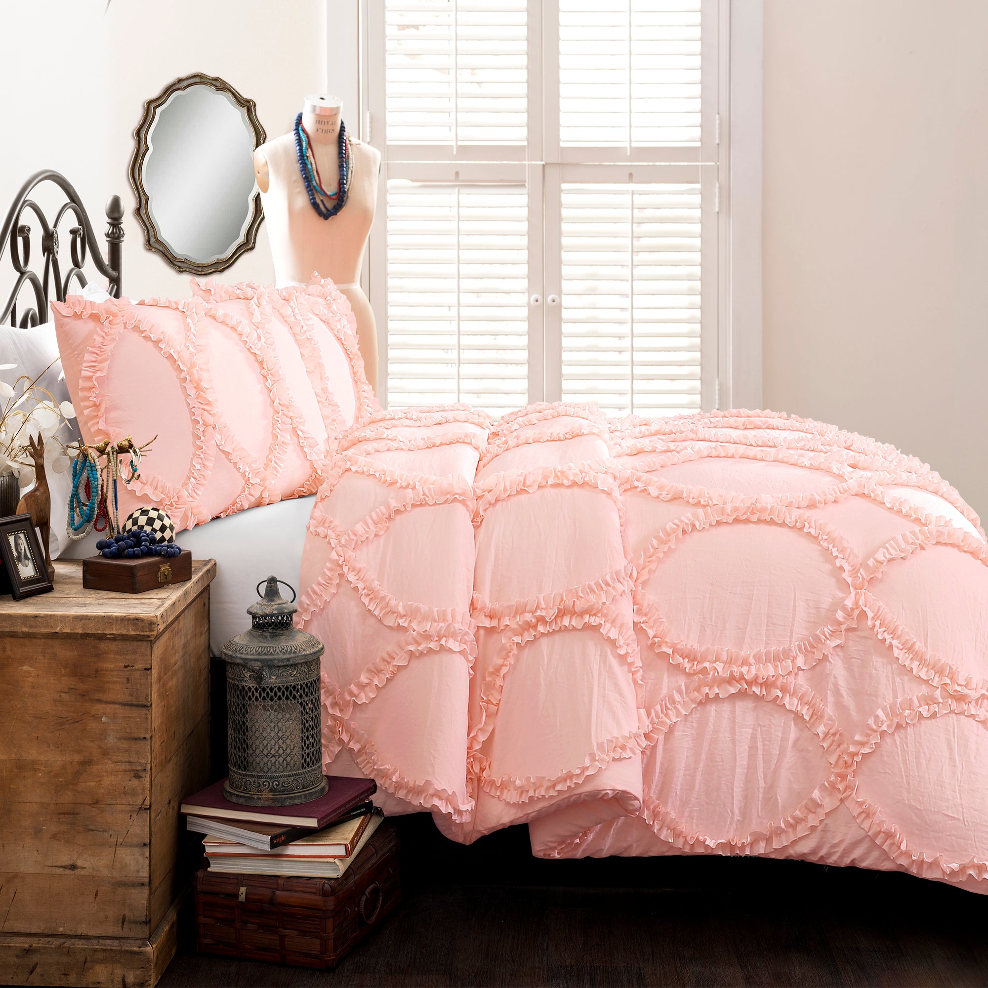Avon Comforter Set