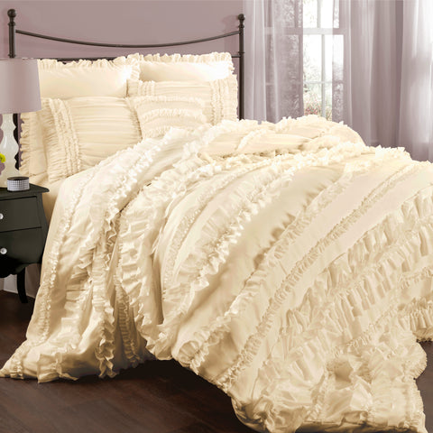 Belle Comforter Set