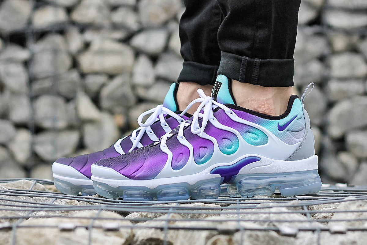 purple and white vapormax online -