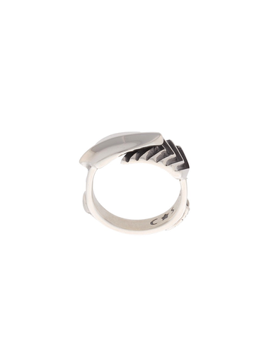 Overlapping Single Arrow Ring