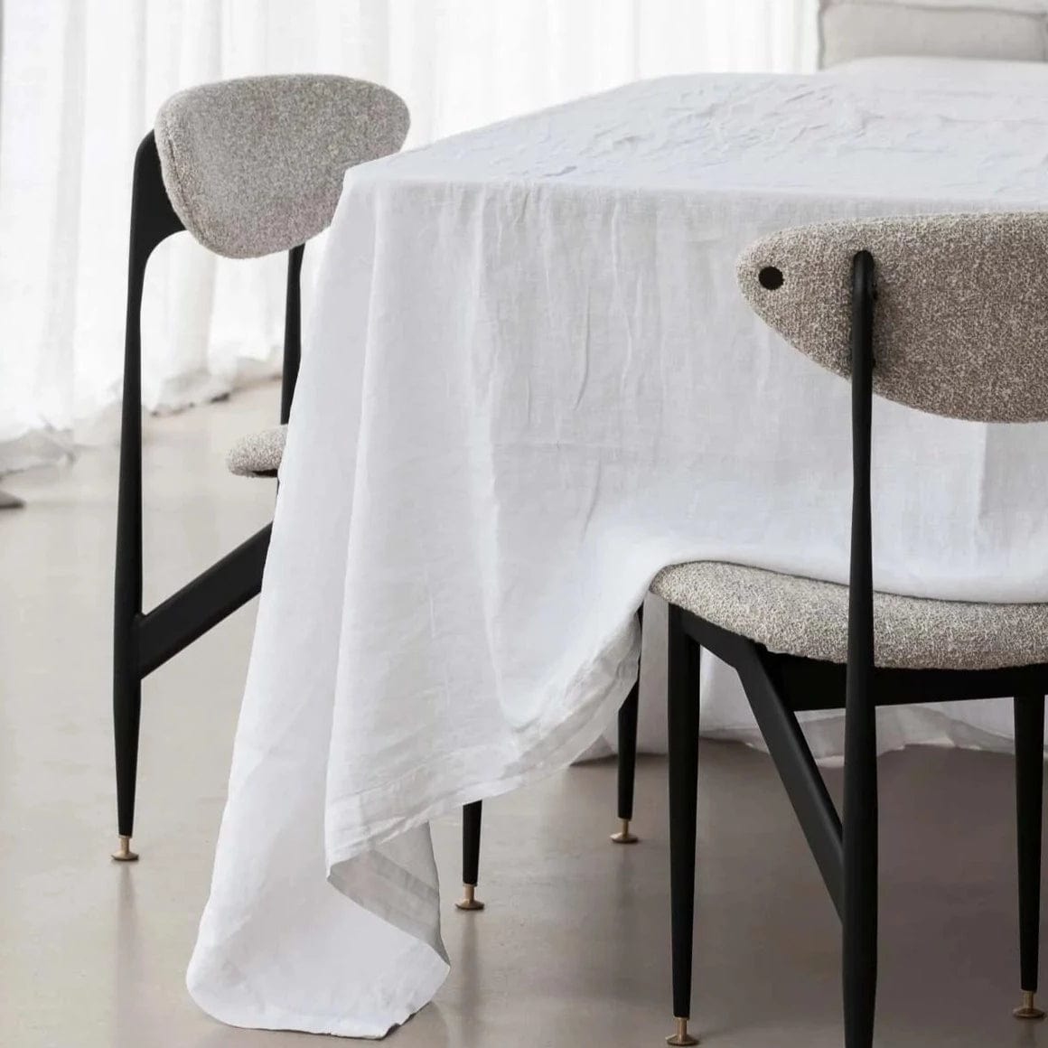 Flou. Design 100% Linen Tablecloth - White (7683128295673)