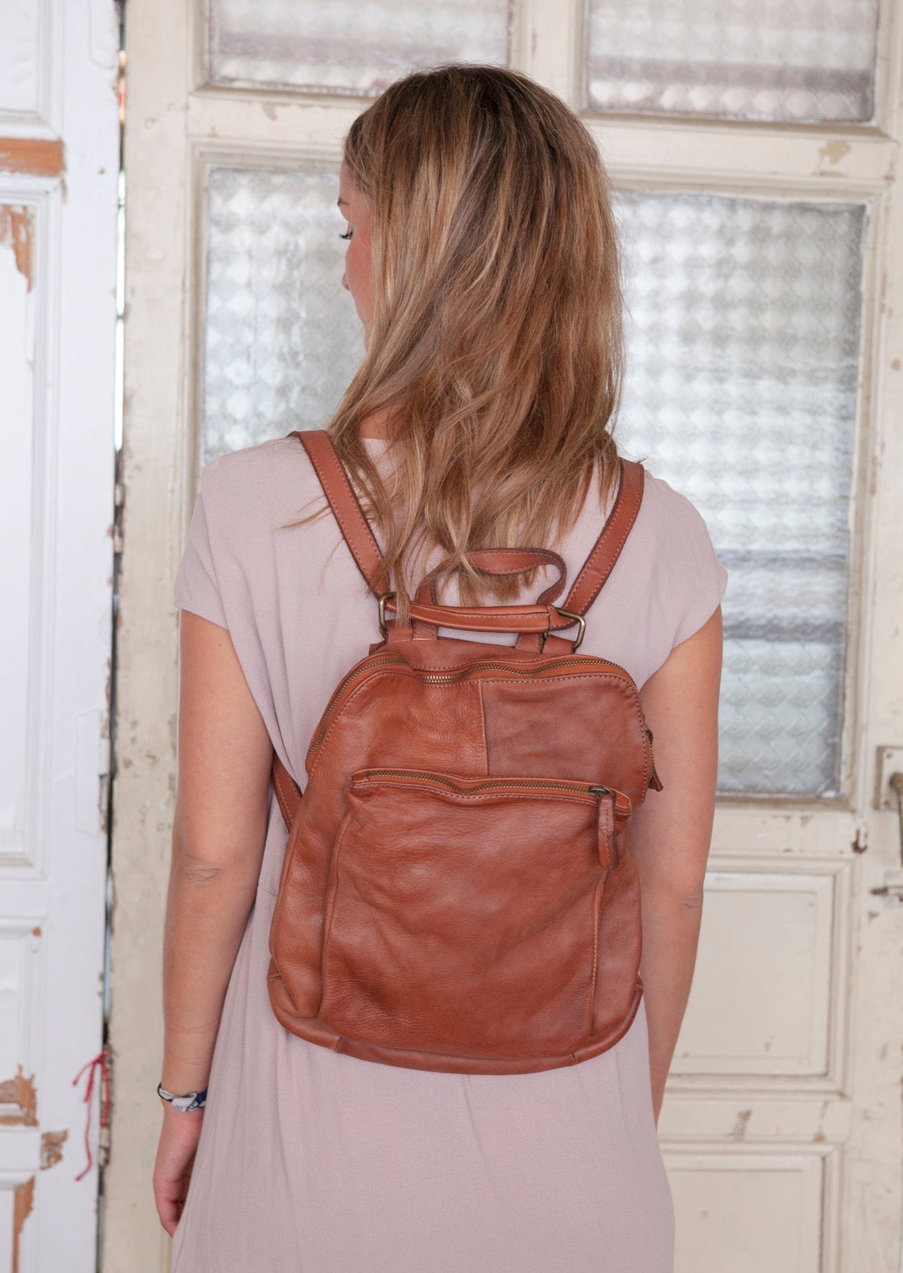 / Mochila piel camel – wild