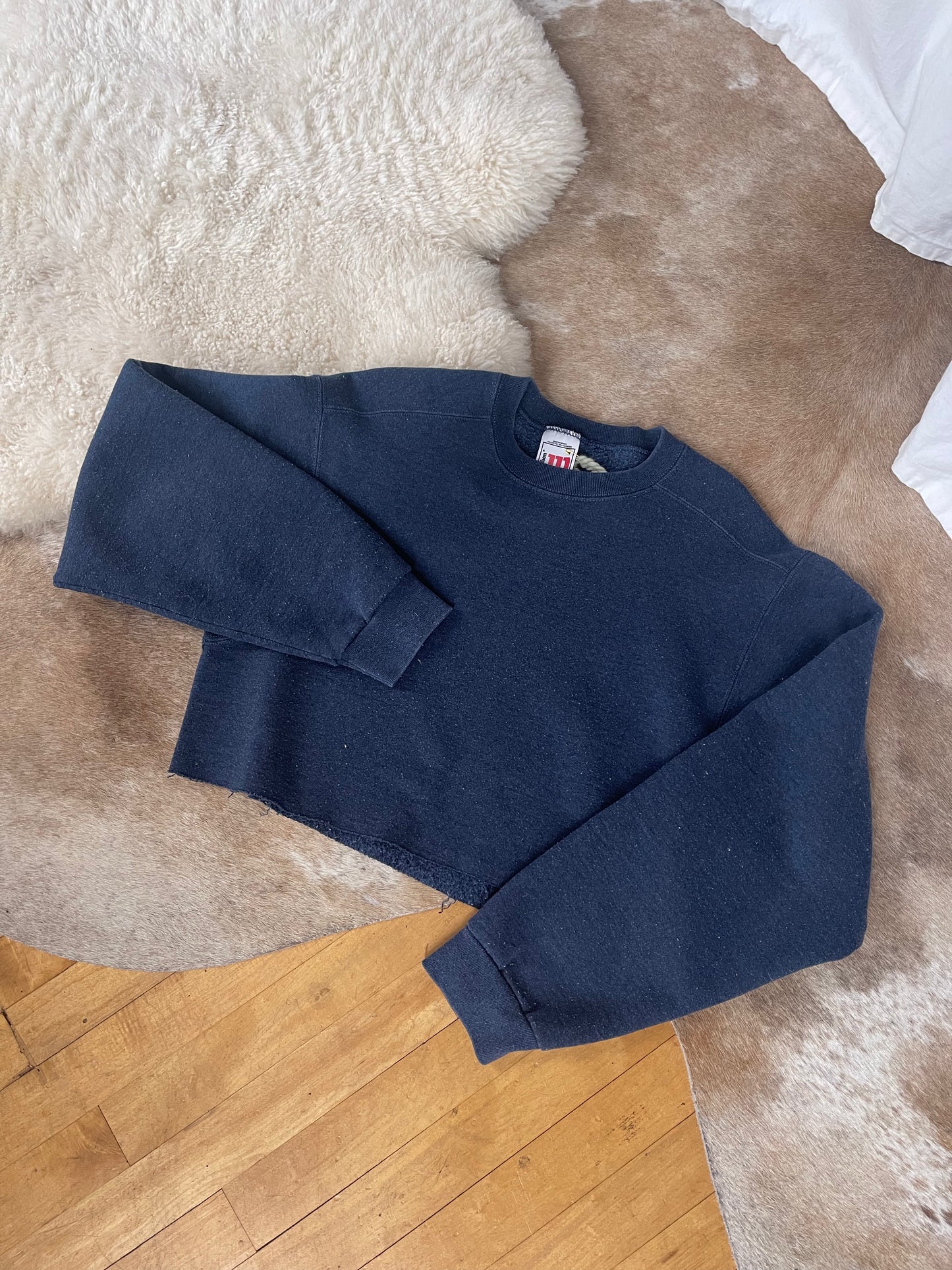 Vintage Raw Hem Sweatshirt - up to M/L