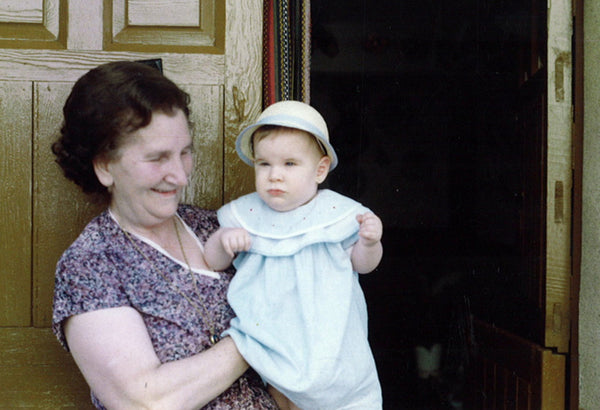 abuela con su nieta - Newbies