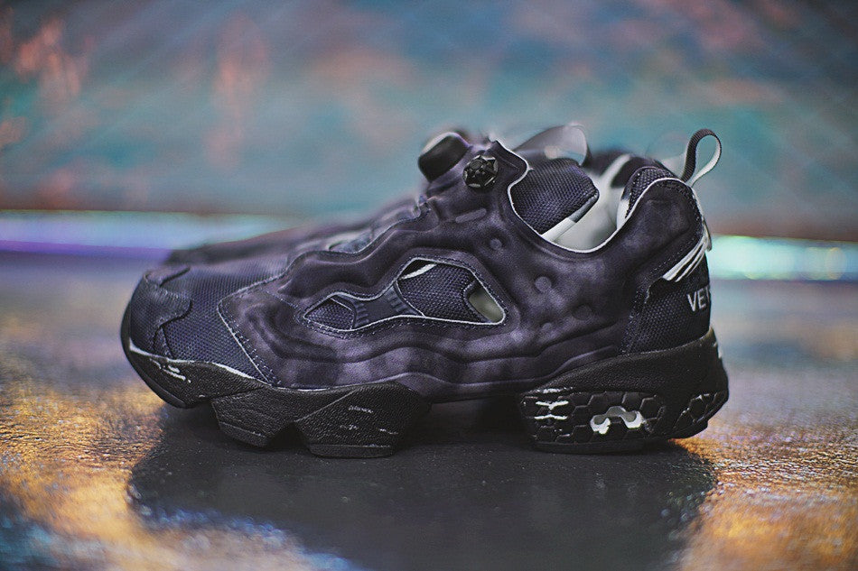 vetements reebok instapump fury black