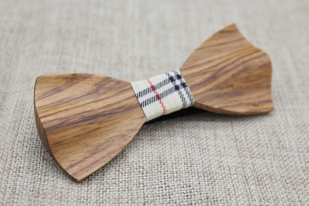 Elegant Wooden Bow Tie