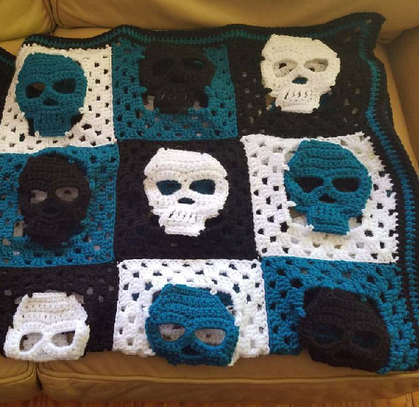 skully-crochet-blanket-sugar-skull-culture