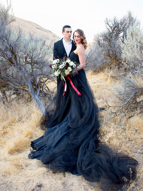 Chic Black Wedding Dresses A Line Long Simple Country Wedding