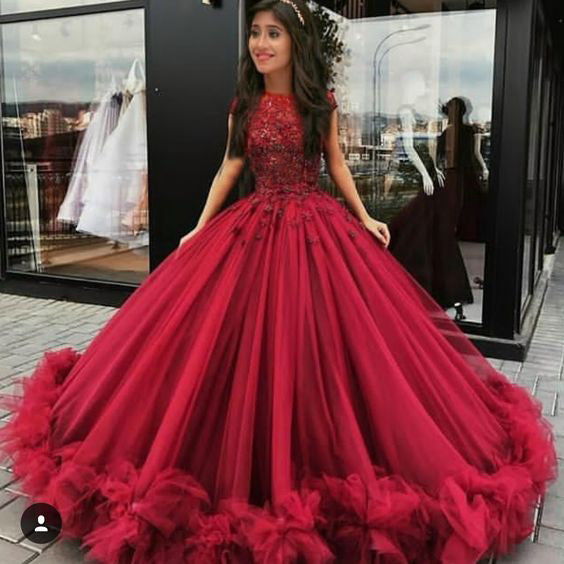 2018 Chic Ball Gowns Prom Dresses Scoop 