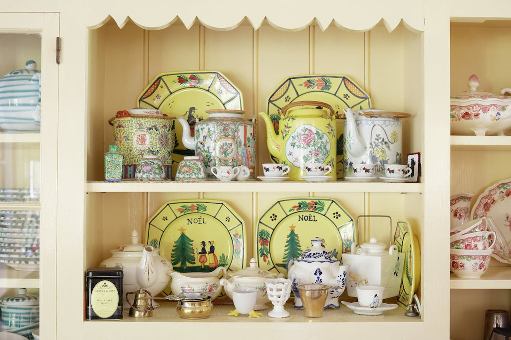 tea-cabinet-harney