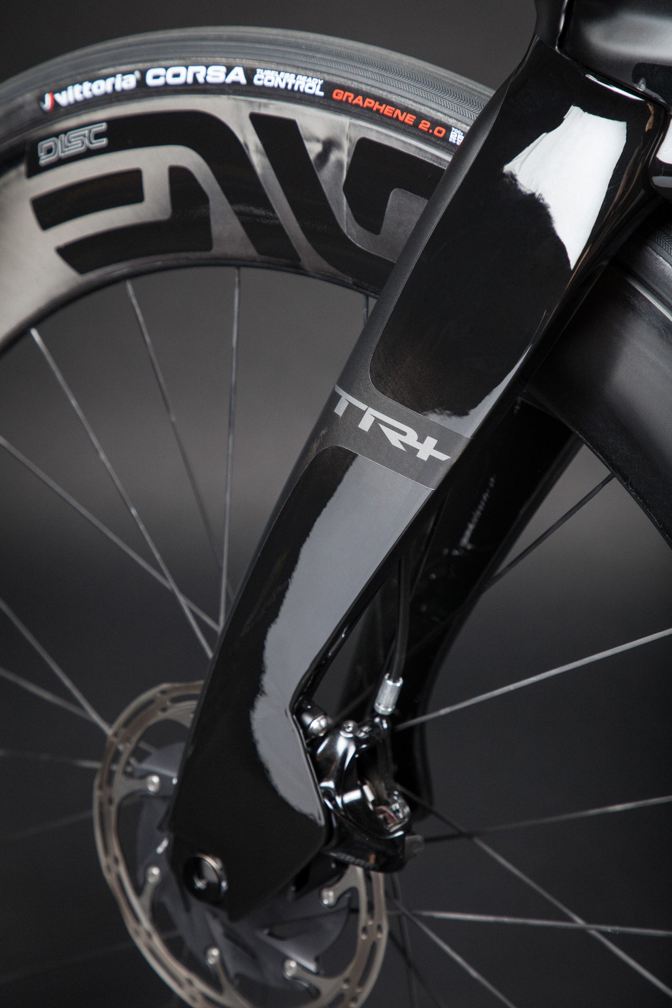 A Blacked Out Pinarello Bolide Gallery TR fork