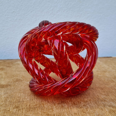 Endless Knot Classic Red Rope Twist