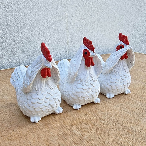 Three Wise Chickens