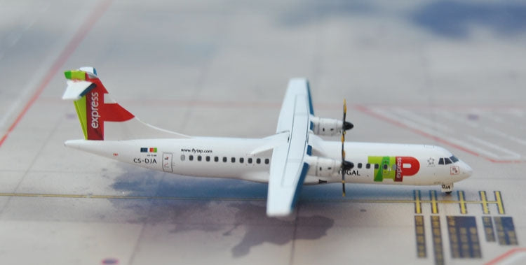 special jc wings xx4688 air portugal atr-72 cs-dja 1:400