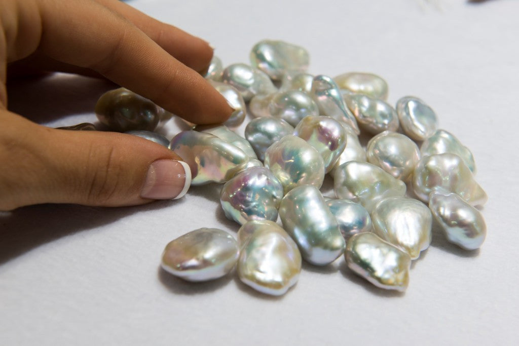 Metallic souffle freshwater pearls
