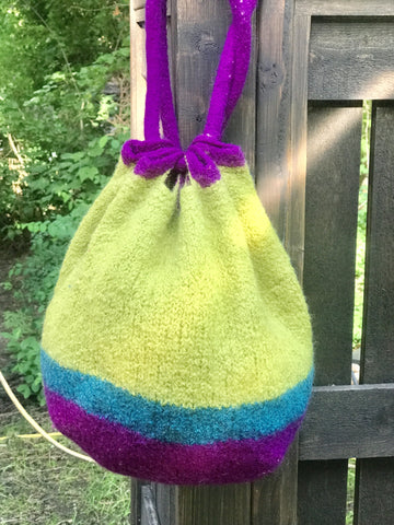 Playday Pack free knit bag pattern