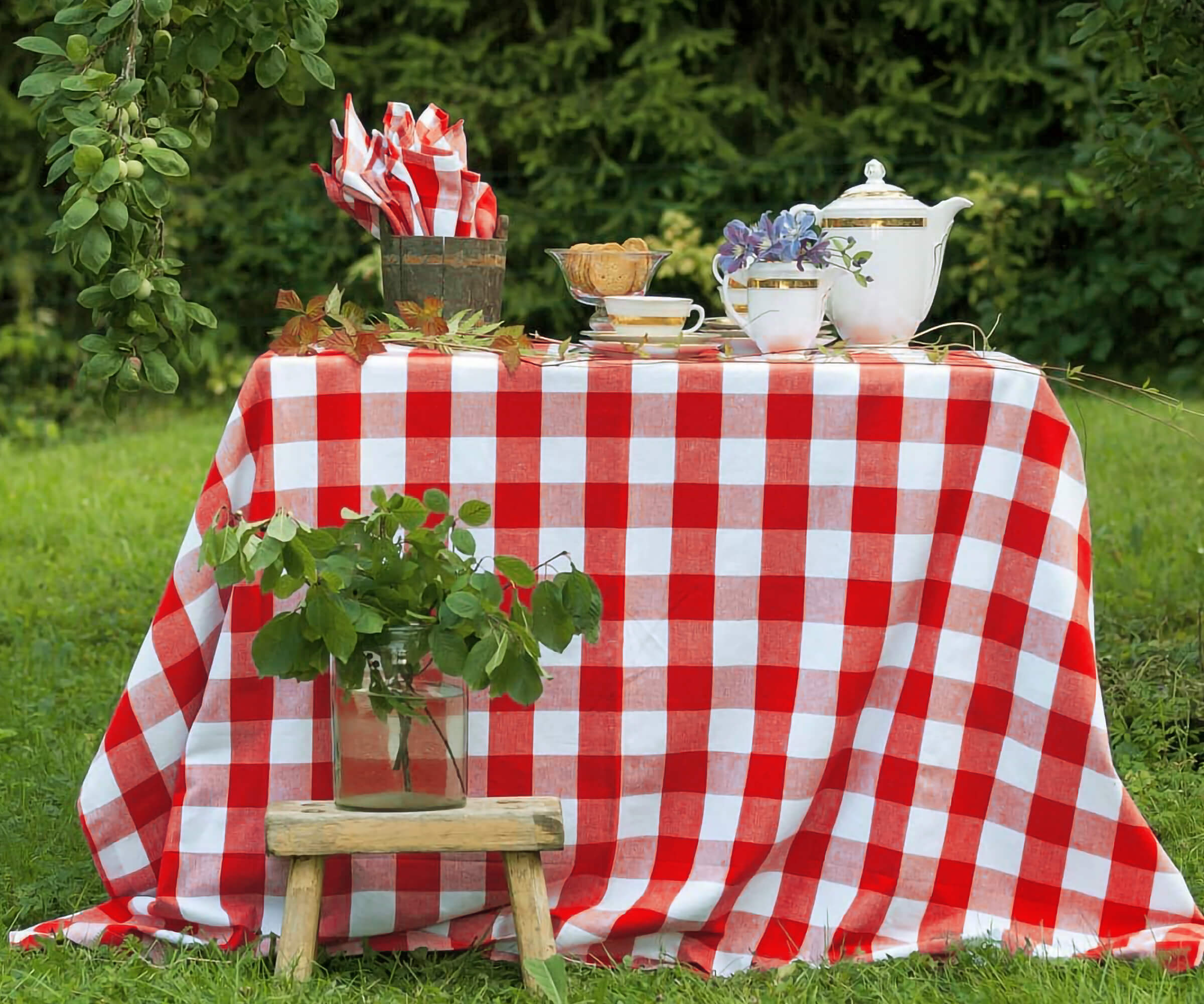 70 X 110 Dining Room Tablecloth