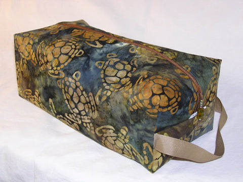 Sea Turtle Batik in Moss Sweater Bag