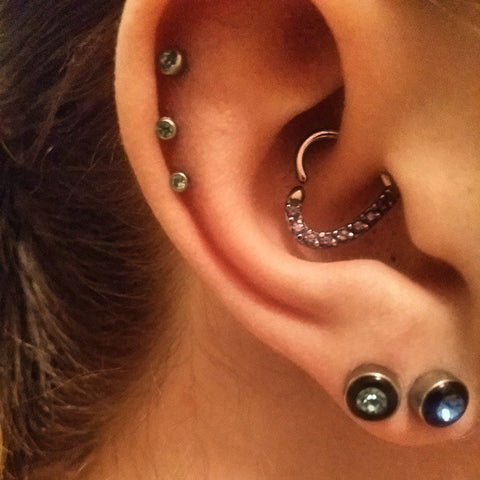 On Pins And Needles Acupuncture And The Daith Piercing For Migrain Bodycandy