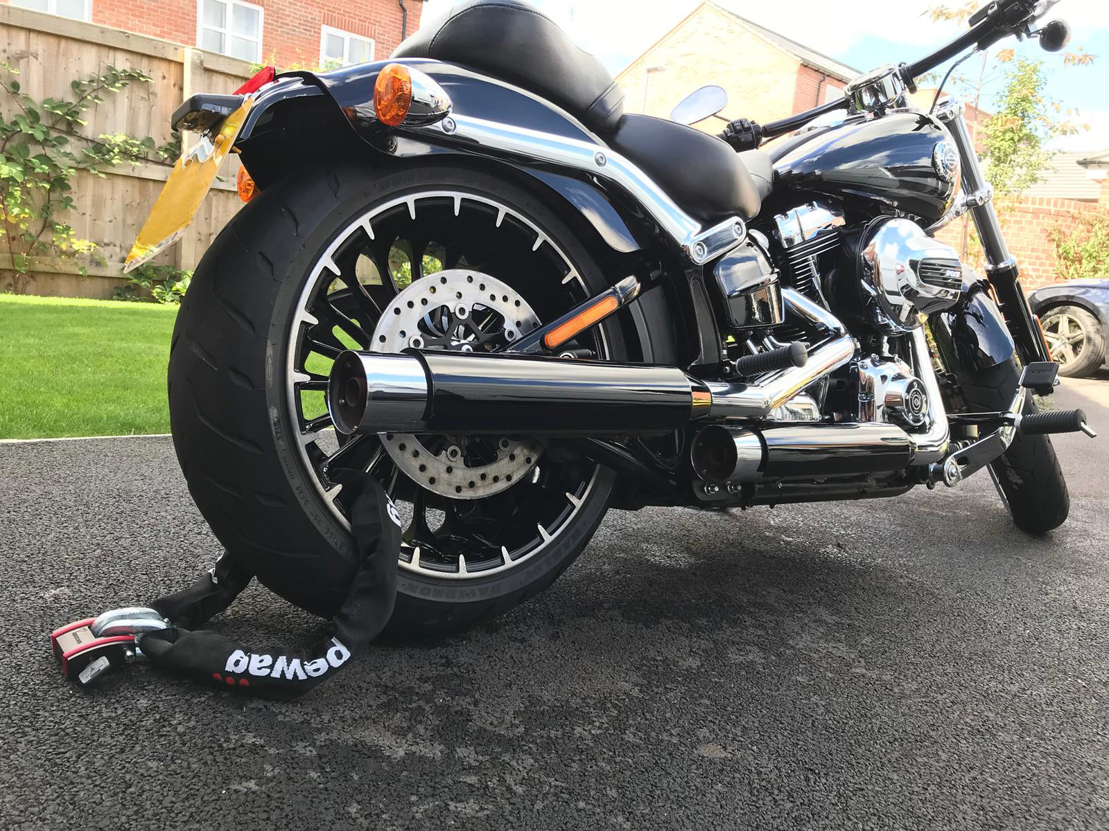 Pewag VKK Security Chain On Harley Davidson