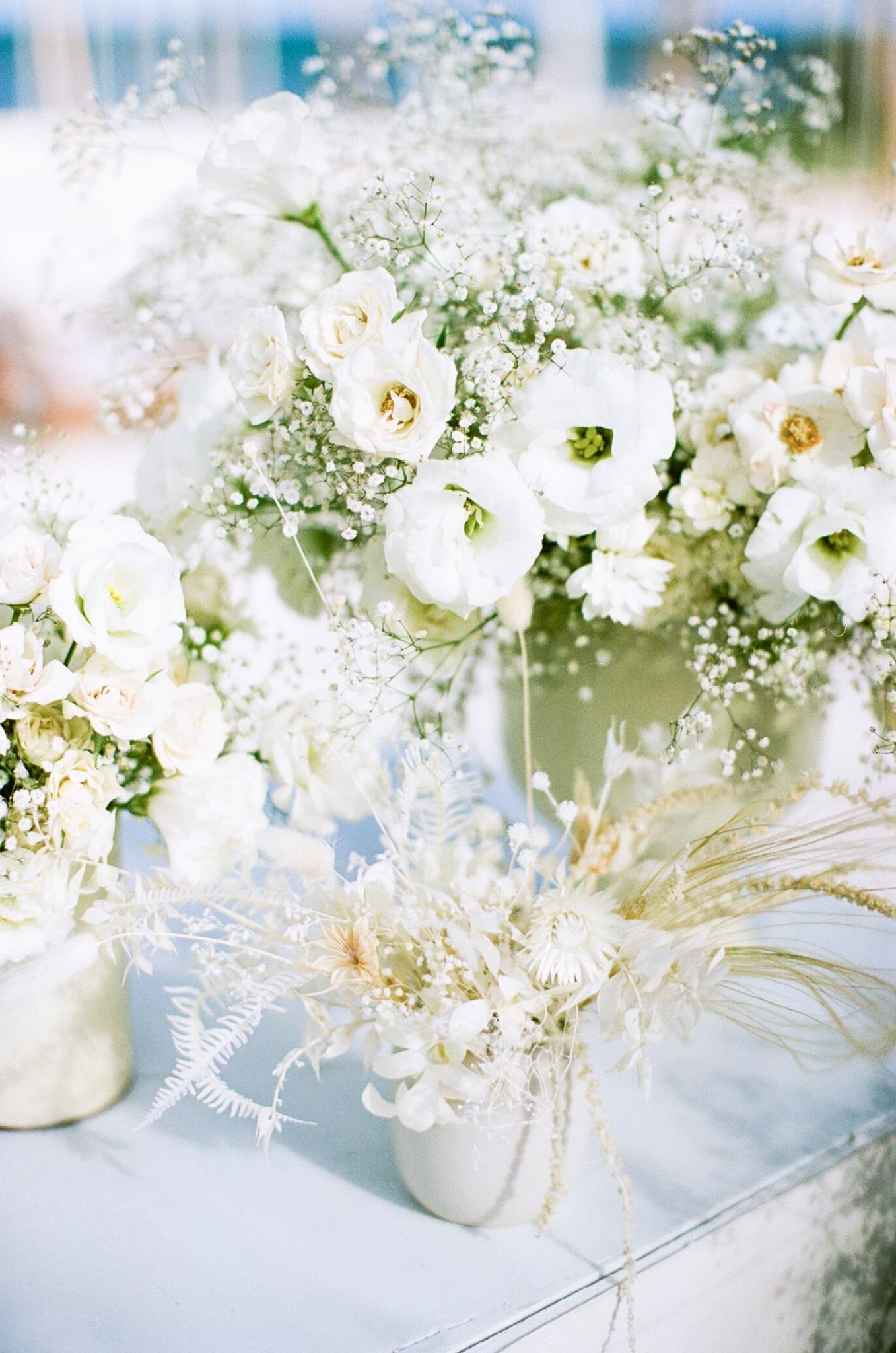 floral arrangement for beach destination wedding