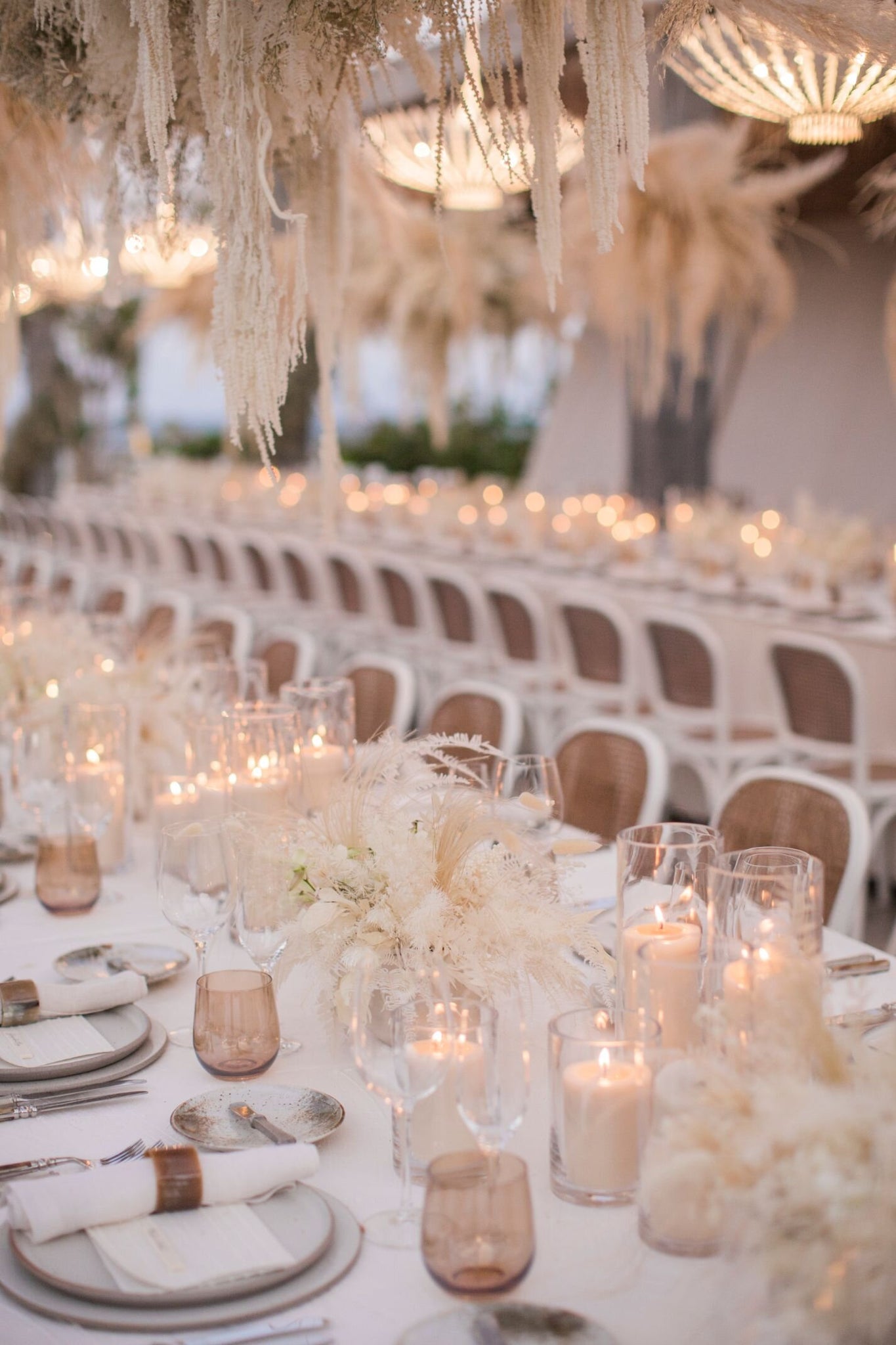 table setting for beach wedding