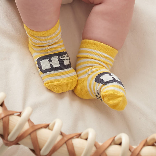 yellow baby socks for easter