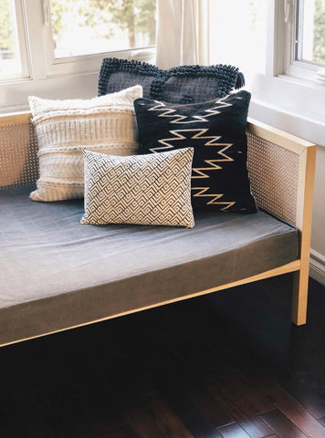Kelli Lamb's Bench Makeover Before