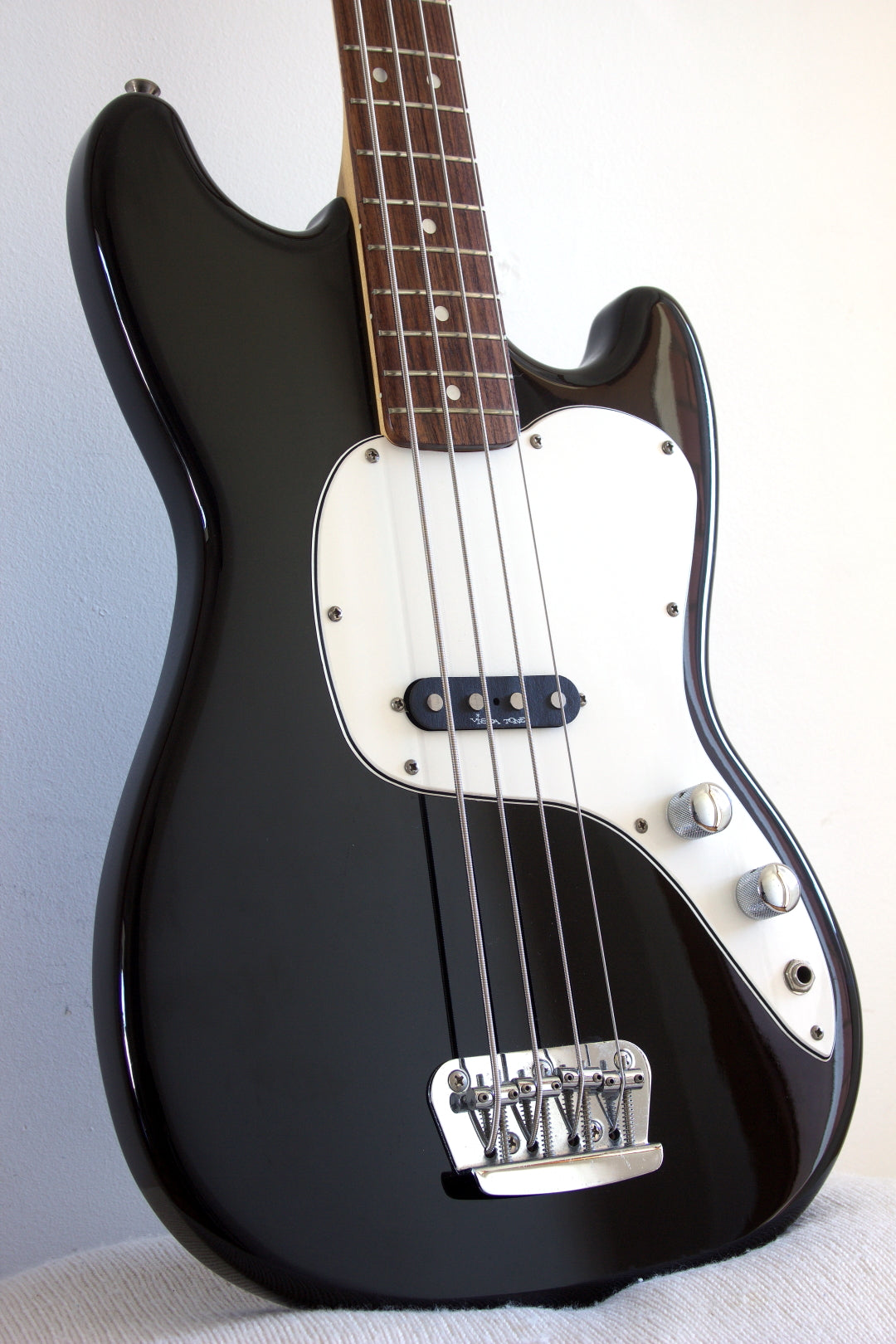 Squier Vista Series Musicmaster Bass Black 1997 – Topshelf Instruments