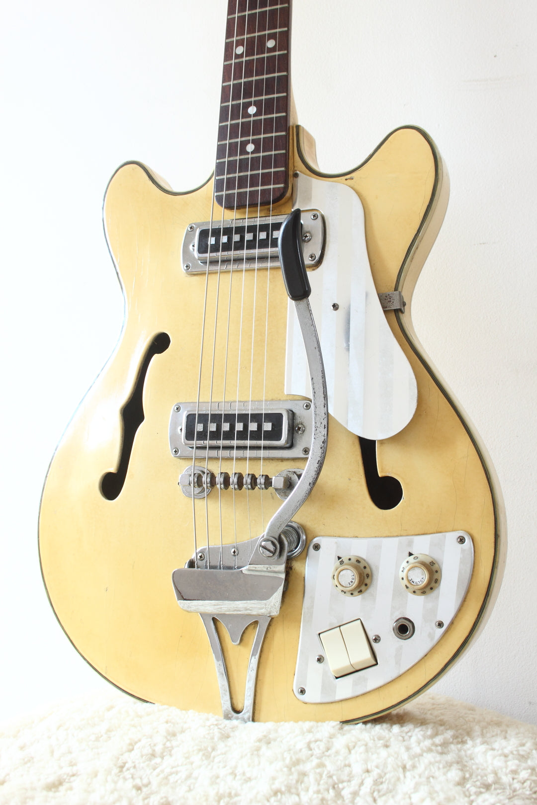 Teisco EP-2L Hollow Body 1966-69