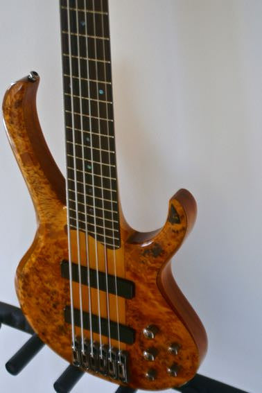 used 6 string guitar