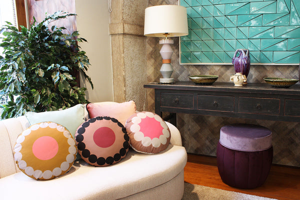 round cushion decor