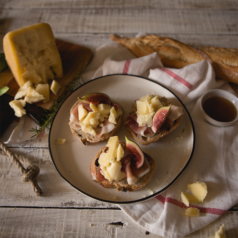 Receita Alpina Bruschetta de queijo canastra meia cura - Queijaria Alpi