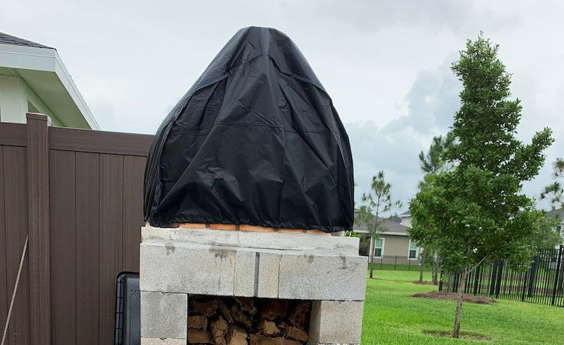 Covered pizza oven